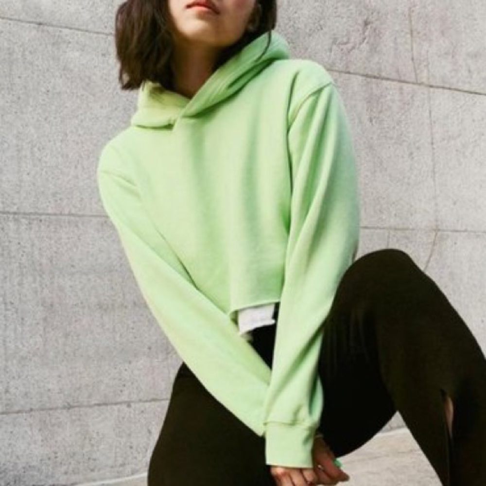 🌸 TNA Neon Green The Perfect Hoodie Crop